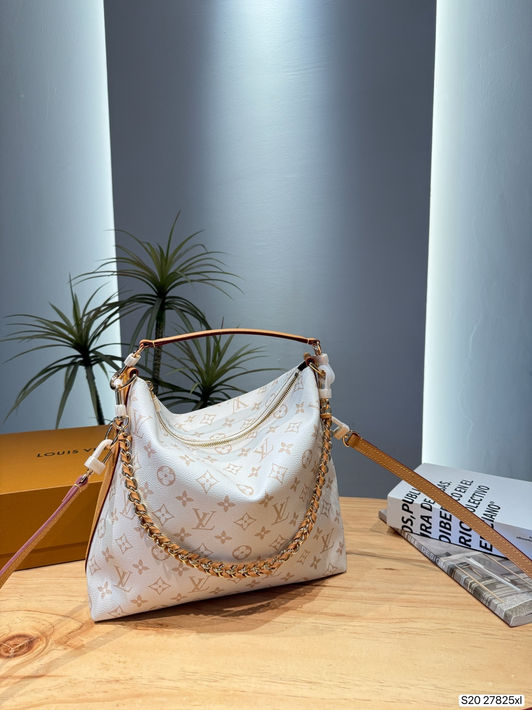 Louis Vuitton LV Luxury Designer Handbag | Luxury Designer Fashion Accessory